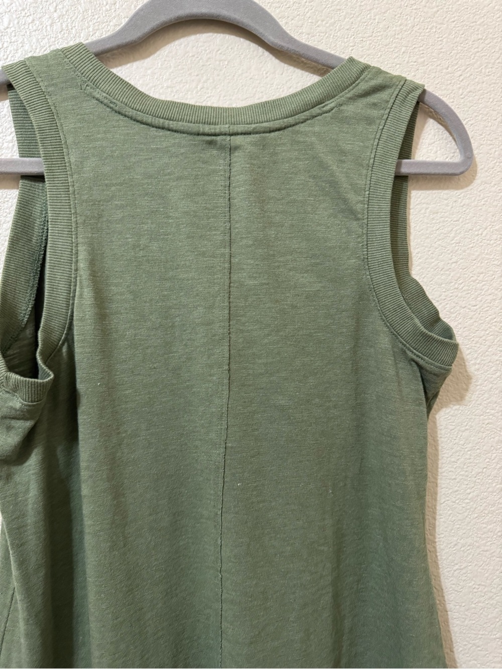 SONOMA Goods For Life Olive Green Sleeveless V-Neck Midi Dress size Small - Picture 3 of 8